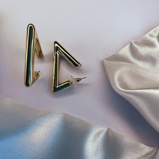 TRINOVA GOLDEN EARRINGS