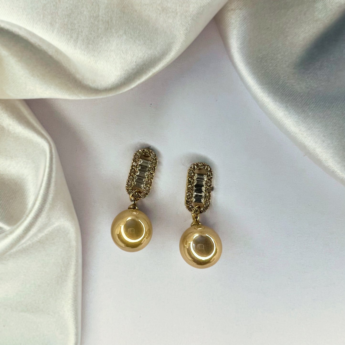 REGAL DROP EARRINGS