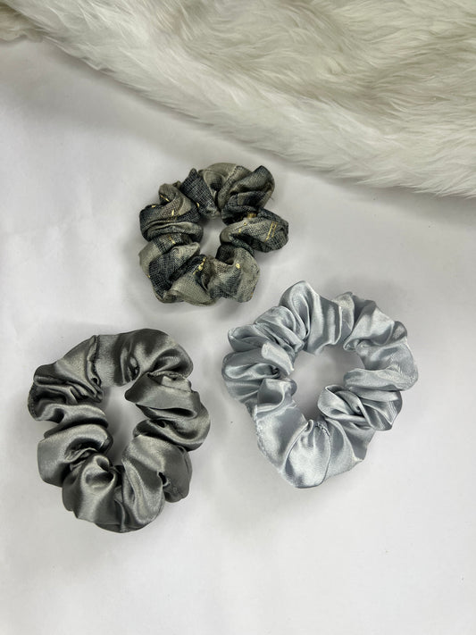 GREY SCRUNCHIE