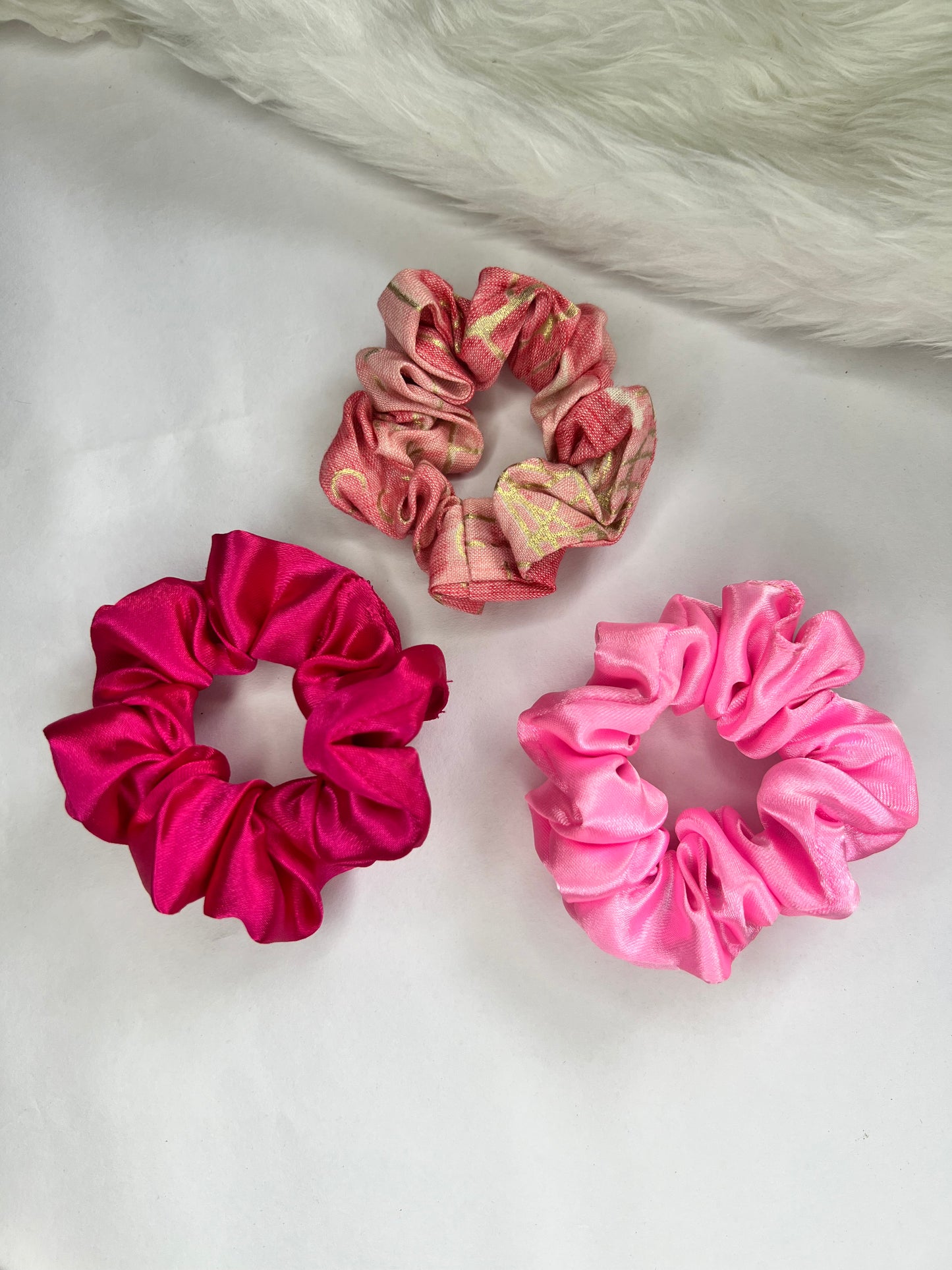 PINK SCRUNCHIE